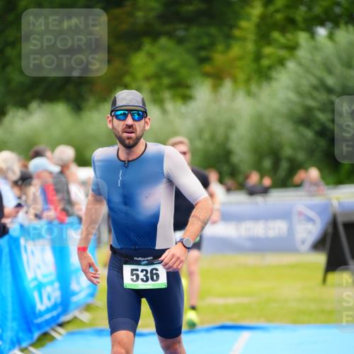 30.08.2026 - Elbe Triathlon Hamburg LAZAROV Photography http://msf.ph/oto/10053735 30.08.2026 10:52:00 Ziel 452, 536 meine-sportfotos.de