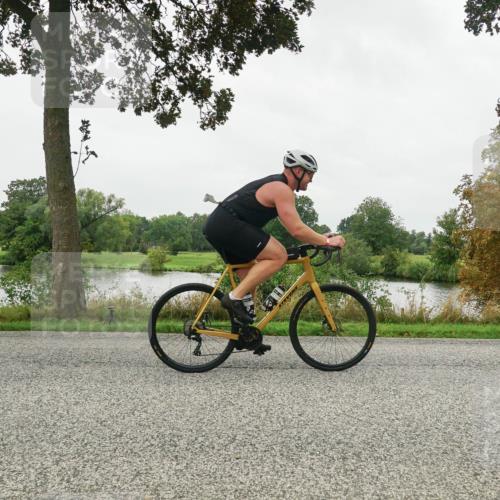 30.08.2026 - Elbe Triathlon Hamburg Michael Burmester http://msf.ph/oto/10053737 30.08.2026 10:35:49 Radfahren 798, 1074 meine-sportfotos.de