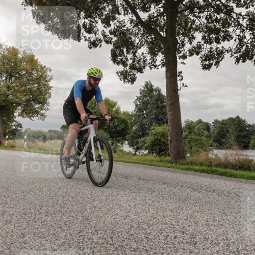 30.08.2026 - Elbe Triathlon Hamburg Michael Burmester http://msf.ph/oto/10053744 30.08.2026 10:52:26 Radfahren 1068, 1110, 1212, 1268, 1300 meine-sportfotos.de