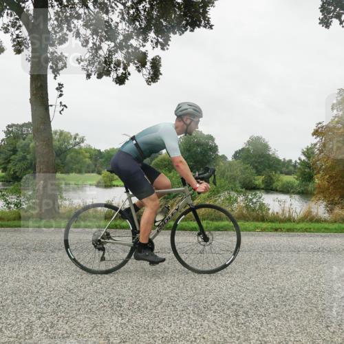 30.08.2026 - Elbe Triathlon Hamburg Michael Burmester http://msf.ph/oto/10053764 30.08.2026 10:36:27 Radfahren 893, 987, 1012, 1096 meine-sportfotos.de
