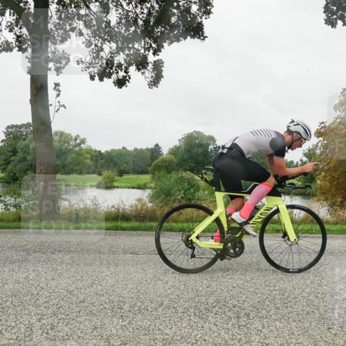 30.08.2026 - Elbe Triathlon Hamburg Michael Burmester http://msf.ph/oto/10053770 30.08.2026 10:36:31 Radfahren 893, 987, 1096 meine-sportfotos.de