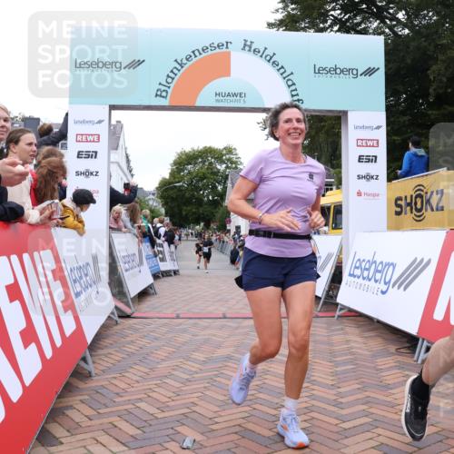 30.08.2026 - Blankeneser Heldenlauf Lena Gebhardt http://msf.ph/oto/10053788 30.08.2026 12:04:44 Ziel 2196, 2333, 2766, 2795, 2811, 2829, 4125, 4366 meine-sportfotos.de
