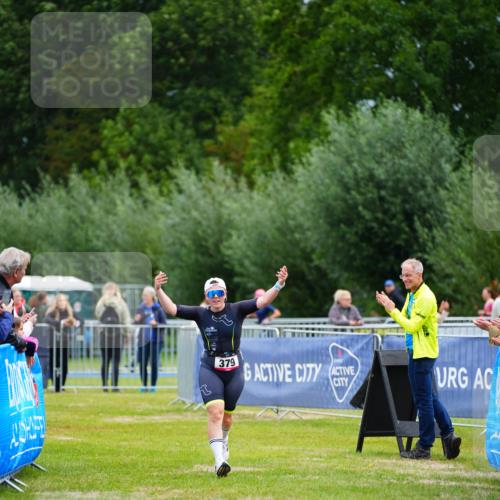 30.08.2026 - Elbe Triathlon Hamburg LAZAROV Photography http://msf.ph/oto/10053820 30.08.2026 10:52:30 Ziel 379 meine-sportfotos.de