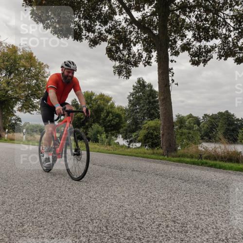 30.08.2026 - Elbe Triathlon Hamburg Michael Burmester http://msf.ph/oto/10053856 30.08.2026 10:54:16 Radfahren 1239, 1324 meine-sportfotos.de