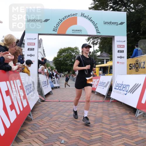 30.08.2026 - Blankeneser Heldenlauf Lena Gebhardt http://msf.ph/oto/10053868 30.08.2026 12:04:51 Ziel 2362, 2795, 4366 meine-sportfotos.de