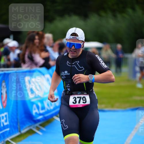 30.08.2026 - Elbe Triathlon Hamburg LAZAROV Photography http://msf.ph/oto/10053890 30.08.2026 10:52:35 Ziel 379 meine-sportfotos.de