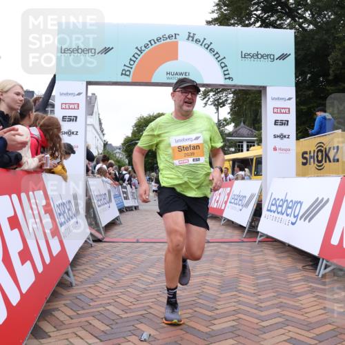 30.08.2026 - Blankeneser Heldenlauf Lena Gebhardt http://msf.ph/oto/10053951 30.08.2026 12:05:11 Ziel 2039, 2640, 4382 meine-sportfotos.de