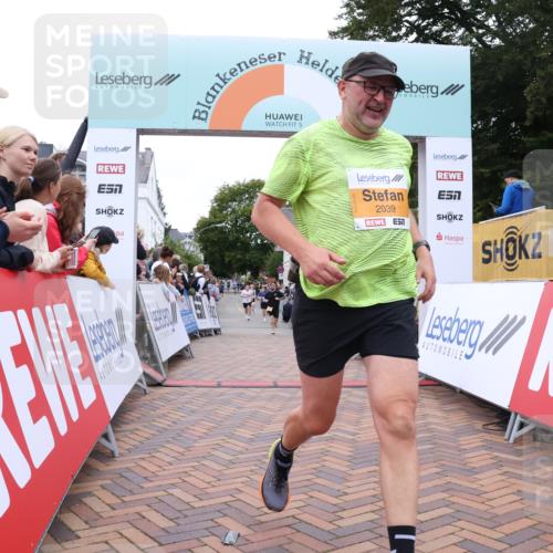 30.08.2026 - Blankeneser Heldenlauf Lena Gebhardt http://msf.ph/oto/10053960 30.08.2026 12:05:11 Ziel 2039, 2640, 4382 meine-sportfotos.de