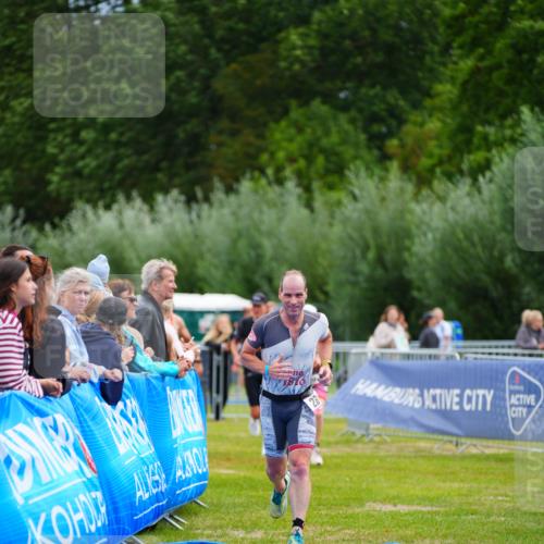 30.08.2026 - Elbe Triathlon Hamburg LAZAROV Photography http://msf.ph/oto/10053968 30.08.2026 10:53:00 Ziel 260, 281, 389, 533, 841 meine-sportfotos.de