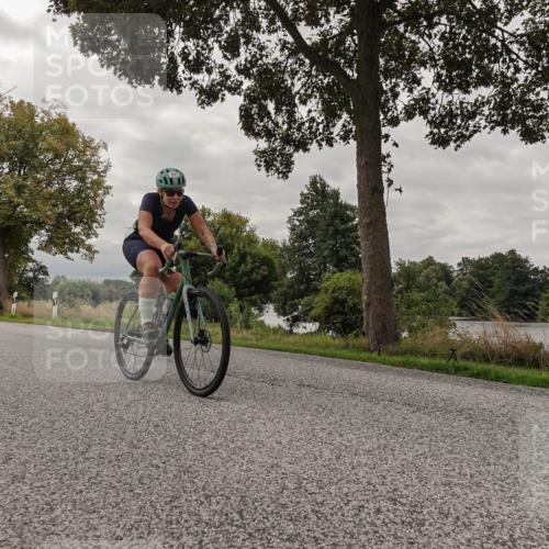 30.08.2026 - Elbe Triathlon Hamburg Michael Burmester http://msf.ph/oto/10053976 30.08.2026 10:56:05 Radfahren 931 meine-sportfotos.de
