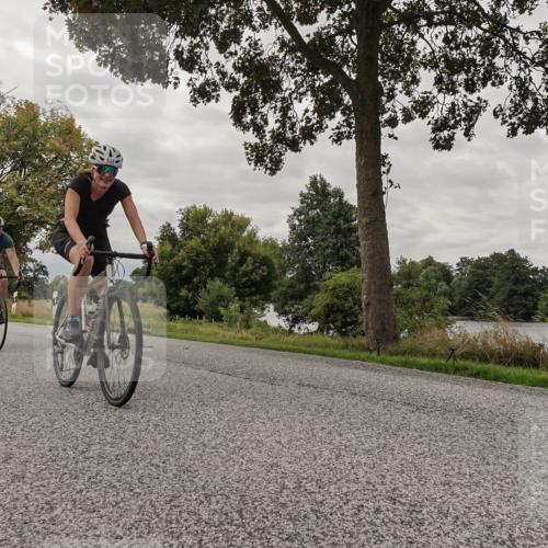 30.08.2026 - Elbe Triathlon Hamburg Michael Burmester http://msf.ph/oto/10053978 30.08.2026 10:56:23 Radfahren 938, 1248, 1294, 1439 meine-sportfotos.de