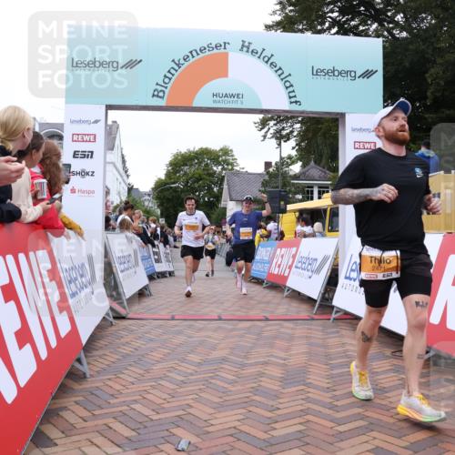 30.08.2026 - Blankeneser Heldenlauf Lena Gebhardt http://msf.ph/oto/10053998 30.08.2026 12:05:17 Ziel 2039, 2471, 2640, 2665, 2708, 2932, 4382 meine-sportfotos.de