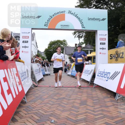 30.08.2026 - Blankeneser Heldenlauf Lena Gebhardt http://msf.ph/oto/10054007 30.08.2026 12:05:18 Ziel 2039, 2471, 2640, 2665, 2708, 2932 meine-sportfotos.de