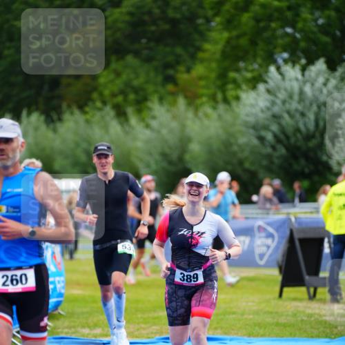 30.08.2026 - Elbe Triathlon Hamburg LAZAROV Photography http://msf.ph/oto/10054015 30.08.2026 10:53:05 Ziel 260, 281, 389, 533 meine-sportfotos.de