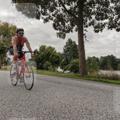 30.08.2026 - Elbe Triathlon Hamburg Michael Burmester http://msf.ph/oto/10054030 30.08.2026 10:56:56 Radfahren 942, 1026, 1144, 1193, 1281, 1314 meine-sportfotos.de