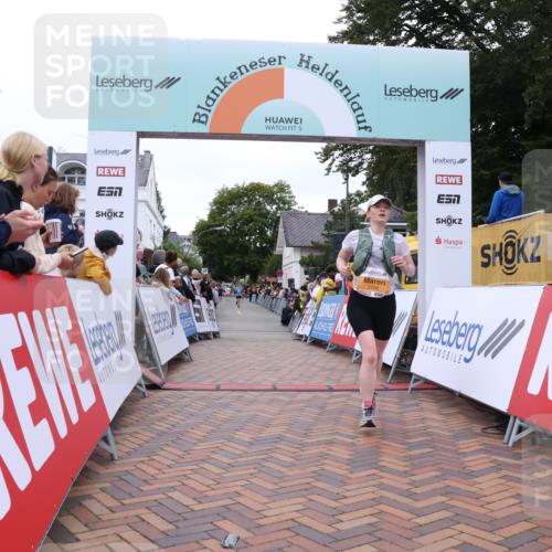 30.08.2026 - Blankeneser Heldenlauf Lena Gebhardt http://msf.ph/oto/10054045 30.08.2026 12:05:22 Ziel 2471, 2665, 2708, 2932 meine-sportfotos.de
