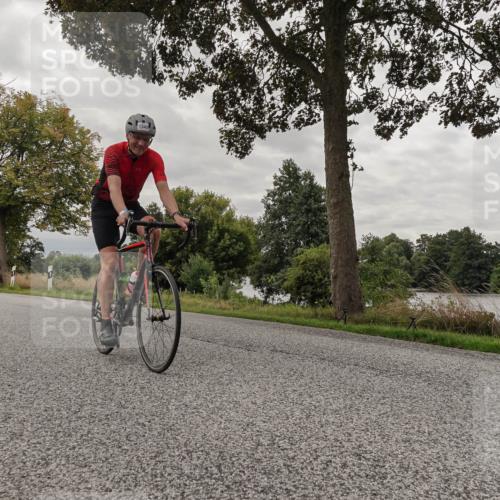 30.08.2026 - Elbe Triathlon Hamburg Michael Burmester http://msf.ph/oto/10054060 30.08.2026 10:57:28 Radfahren 1081, 1250, 1262, 1343, 1348 meine-sportfotos.de