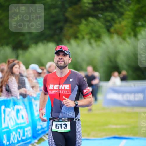 30.08.2026 - Elbe Triathlon Hamburg LAZAROV Photography http://msf.ph/oto/10054115 30.08.2026 10:53:40 Ziel 613 meine-sportfotos.de