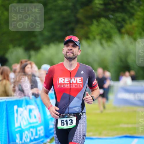 30.08.2026 - Elbe Triathlon Hamburg LAZAROV Photography http://msf.ph/oto/10054120 30.08.2026 10:53:40 Ziel 613 meine-sportfotos.de