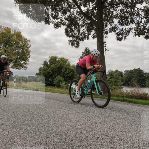 30.08.2026 - Elbe Triathlon Hamburg Michael Burmester http://msf.ph/oto/10054124 30.08.2026 10:58:48 Radfahren 1051, 1434 meine-sportfotos.de