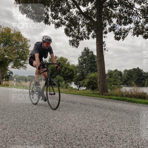 30.08.2026 - Elbe Triathlon Hamburg Michael Burmester http://msf.ph/oto/10054128 30.08.2026 10:58:49 Radfahren 1051, 1434 meine-sportfotos.de
