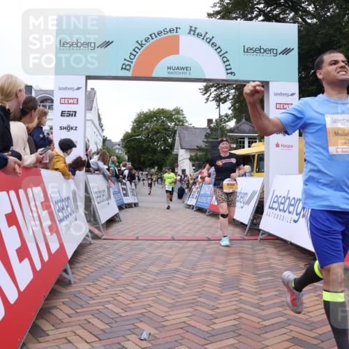 30.08.2026 - Blankeneser Heldenlauf Lena Gebhardt http://msf.ph/oto/10054191 30.08.2026 12:05:40 Ziel 2090, 2195, 2428, 2951, 4381 meine-sportfotos.de