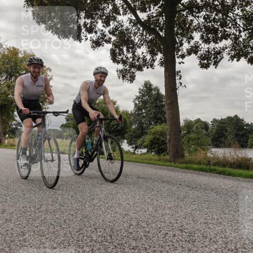 30.08.2026 - Elbe Triathlon Hamburg Michael Burmester http://msf.ph/oto/10054193 30.08.2026 10:59:56 Radfahren 945, 1034, 1090, 1331 meine-sportfotos.de