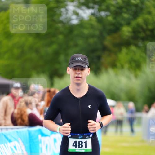30.08.2026 - Elbe Triathlon Hamburg LAZAROV Photography http://msf.ph/oto/10054216 30.08.2026 10:54:07 Ziel 481 meine-sportfotos.de