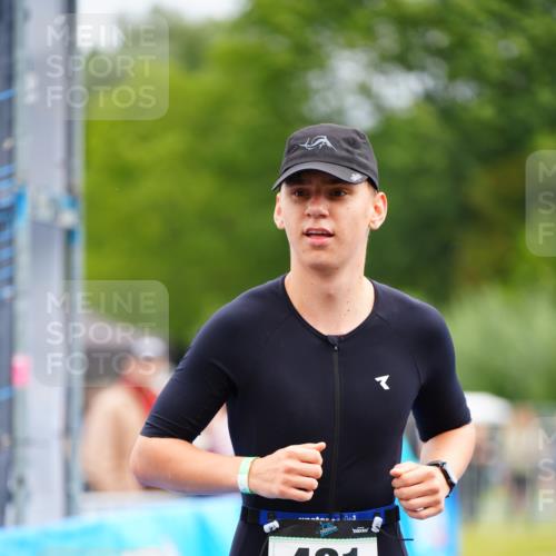30.08.2026 - Elbe Triathlon Hamburg LAZAROV Photography http://msf.ph/oto/10054231 30.08.2026 10:54:08 Ziel 481 meine-sportfotos.de