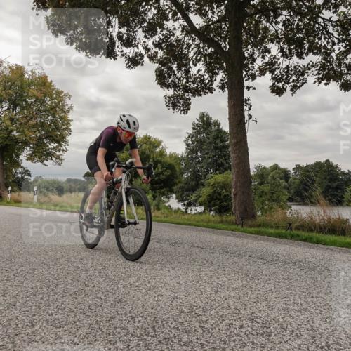 30.08.2026 - Elbe Triathlon Hamburg Michael Burmester http://msf.ph/oto/10054298 30.08.2026 11:01:43 Radfahren 1363, 1415 meine-sportfotos.de