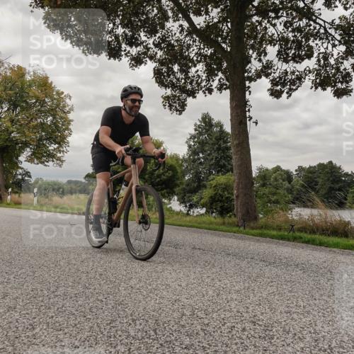 30.08.2026 - Elbe Triathlon Hamburg Michael Burmester http://msf.ph/oto/10054309 30.08.2026 11:02:13 Radfahren 1162, 1202, 1423 meine-sportfotos.de