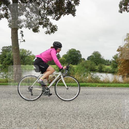 30.08.2026 - Elbe Triathlon Hamburg Michael Burmester http://msf.ph/oto/10054390 30.08.2026 10:47:14 Radfahren 859, 896, 1322 meine-sportfotos.de