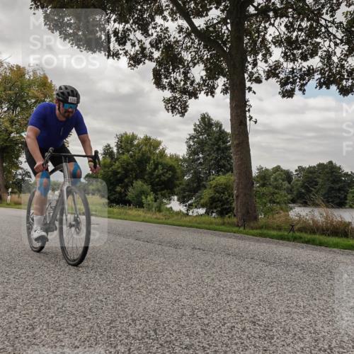 30.08.2026 - Elbe Triathlon Hamburg Michael Burmester http://msf.ph/oto/10054391 30.08.2026 11:03:45 Radfahren 1163, 1411 meine-sportfotos.de