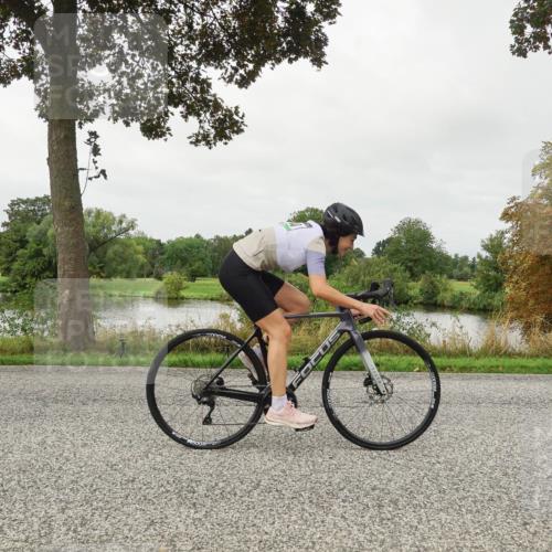 30.08.2026 - Elbe Triathlon Hamburg Michael Burmester http://msf.ph/oto/10054399 30.08.2026 10:47:22 Radfahren 840, 854, 865, 1111, 1322 meine-sportfotos.de