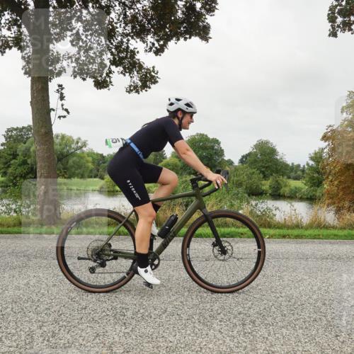 30.08.2026 - Elbe Triathlon Hamburg Michael Burmester http://msf.ph/oto/10054400 30.08.2026 10:47:26 Radfahren 854, 865, 939, 1040, 1111 meine-sportfotos.de