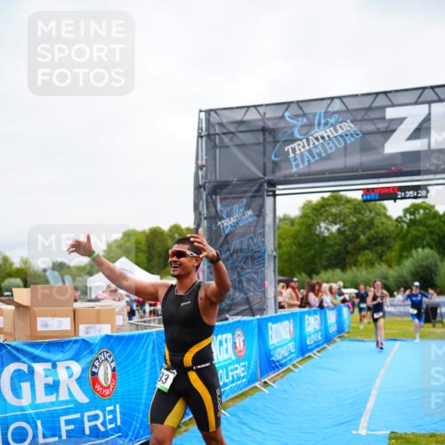 30.08.2026 - Elbe Triathlon Hamburg LAZAROV Photography http://msf.ph/oto/10054402 30.08.2026 10:55:21 Ziel 353, 438, 493, 519, 663 meine-sportfotos.de