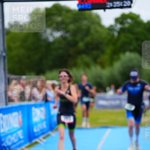 30.08.2026 - Elbe Triathlon Hamburg LAZAROV Photography http://msf.ph/oto/10054406 30.08.2026 10:55:23 Ziel 353, 438, 519, 663 meine-sportfotos.de
