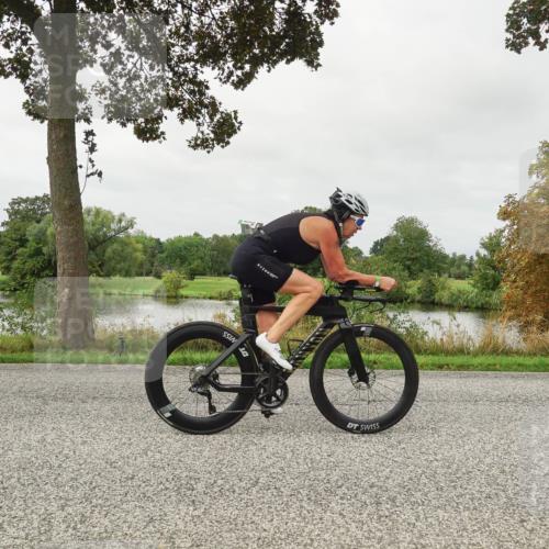 30.08.2026 - Elbe Triathlon Hamburg Michael Burmester http://msf.ph/oto/10054429 30.08.2026 10:47:43 Radfahren 808, 983, 1013, 1027, 1076, 1120, 1207 meine-sportfotos.de