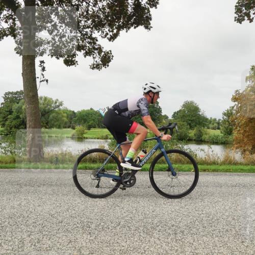 30.08.2026 - Elbe Triathlon Hamburg Michael Burmester http://msf.ph/oto/10054434 30.08.2026 10:47:47 Radfahren 808, 926, 934, 1013, 1076 meine-sportfotos.de