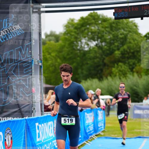 30.08.2026 - Elbe Triathlon Hamburg LAZAROV Photography http://msf.ph/oto/10054440 30.08.2026 10:55:26 Ziel 353, 438, 519, 663 meine-sportfotos.de