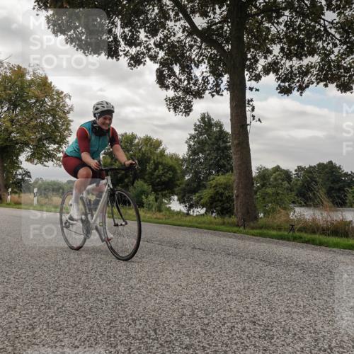 30.08.2026 - Elbe Triathlon Hamburg Michael Burmester http://msf.ph/oto/10054464 30.08.2026 11:05:02 Radfahren 801, 923, 1123, 1459 meine-sportfotos.de