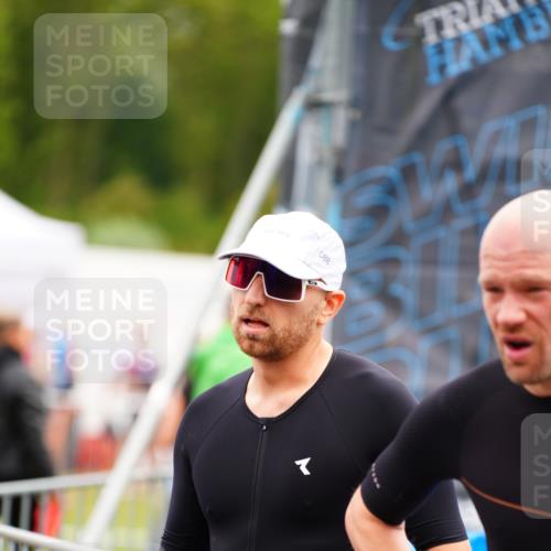30.08.2026 - Elbe Triathlon Hamburg LAZAROV Photography http://msf.ph/oto/10054502 30.08.2026 10:55:42 Ziel 543, 582 meine-sportfotos.de