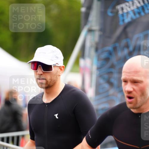 30.08.2026 - Elbe Triathlon Hamburg LAZAROV Photography http://msf.ph/oto/10054504 30.08.2026 10:55:42 Ziel 543, 582 meine-sportfotos.de