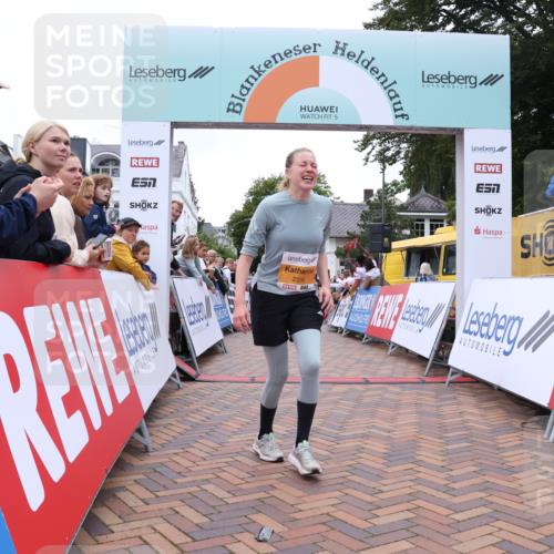 30.08.2026 - Blankeneser Heldenlauf Lena Gebhardt http://msf.ph/oto/10054512 30.08.2026 12:06:13 Ziel 2199, 2594, 2936, 4482 meine-sportfotos.de
