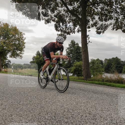 30.08.2026 - Elbe Triathlon Hamburg Michael Burmester http://msf.ph/oto/10054518 30.08.2026 11:06:10 Radfahren 896, 1303, 1305, 1442 meine-sportfotos.de