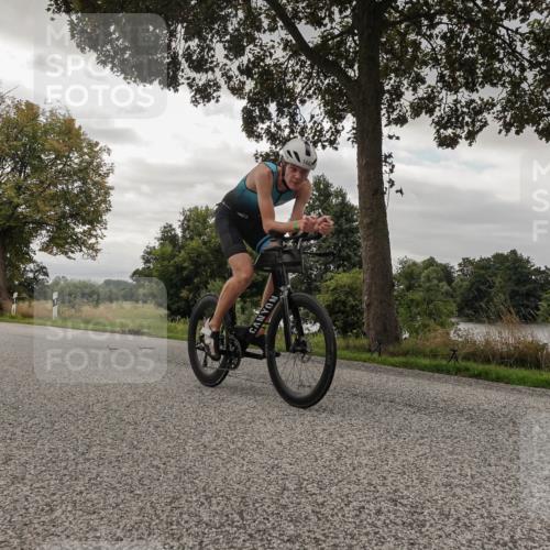 30.08.2026 - Elbe Triathlon Hamburg Michael Burmester http://msf.ph/oto/10054520 30.08.2026 11:06:12 Radfahren 896, 1305, 1442 meine-sportfotos.de