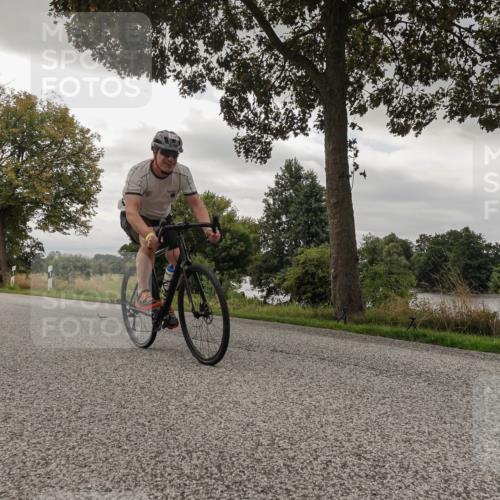 30.08.2026 - Elbe Triathlon Hamburg Michael Burmester http://msf.ph/oto/10054528 30.08.2026 11:06:34 Radfahren 759, 1195, 1255, 1302, 1319, 1358, 1388 meine-sportfotos.de
