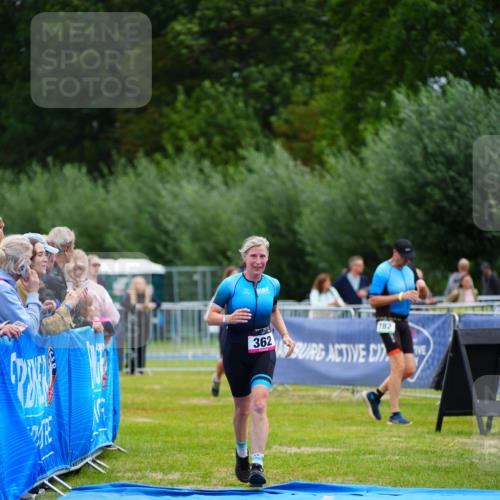 30.08.2026 - Elbe Triathlon Hamburg LAZAROV Photography http://msf.ph/oto/10054531 30.08.2026 10:56:12 Ziel 362 meine-sportfotos.de