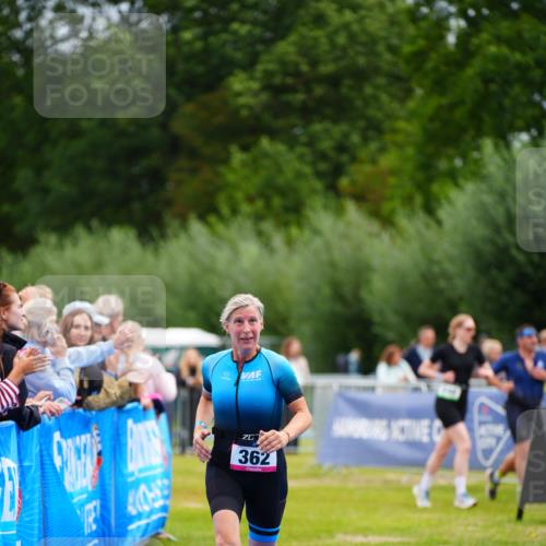 30.08.2026 - Elbe Triathlon Hamburg LAZAROV Photography http://msf.ph/oto/10054540 30.08.2026 10:56:14 Ziel 362 meine-sportfotos.de