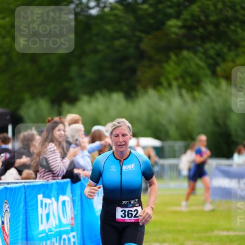 30.08.2026 - Elbe Triathlon Hamburg LAZAROV Photography http://msf.ph/oto/10054548 30.08.2026 10:56:15 Ziel 362 meine-sportfotos.de